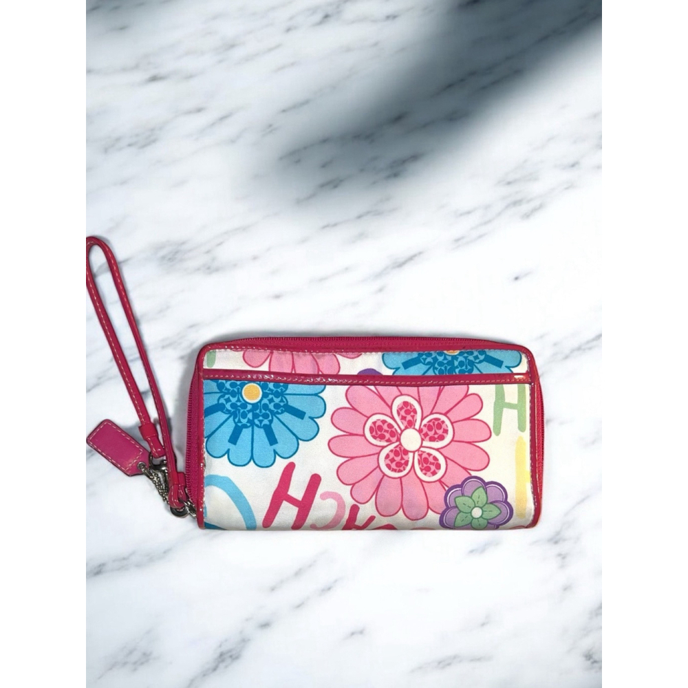 COACH Colorful Daisy Floral Graffiti Wallet Billfold Wristlet Pink Trim 8 x 4 - Picture 3 of 12